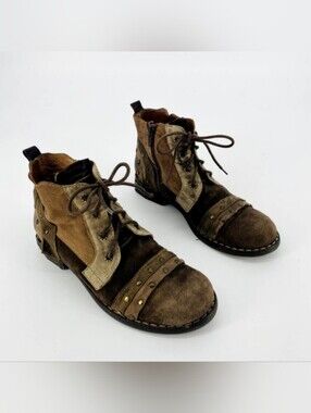 Brown Leather Studded Lace Up Round Toe Moto combat Boots Size 37